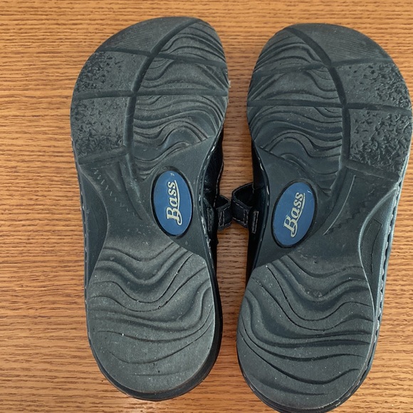 Bass Bryant Mary Jane black leather slip on shoes with white stitching. … - Picture 5 of 13